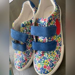 Mini Boden girl’s floral shoes size 3.5